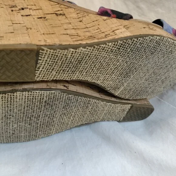 TOMS Wedge Espadrille Sandal Floral Fabric, size 10W - Picture 7 of 8